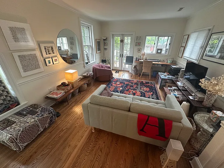 8 E Hartwell Ln #2 — Photo 3