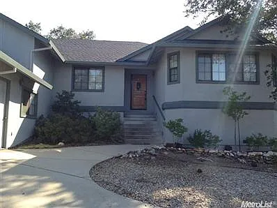102 Rocky Ridge Ln photo 1