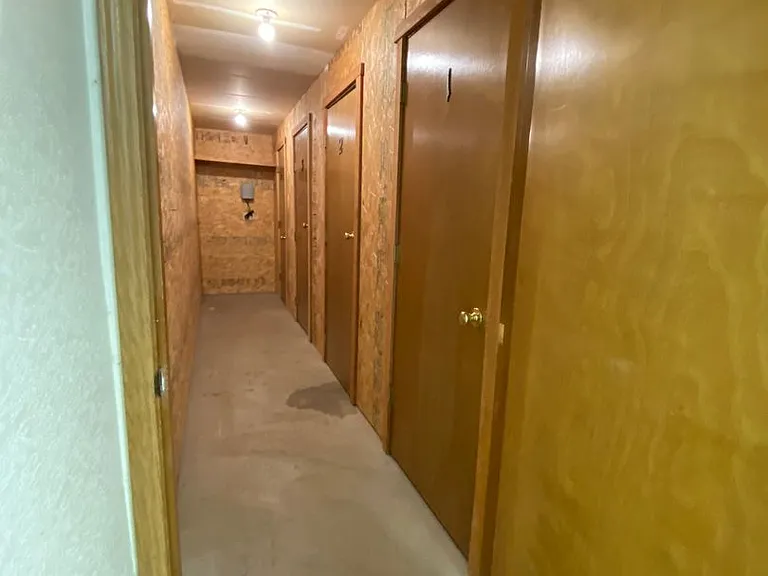 109 S Pearl St. — Photo 16