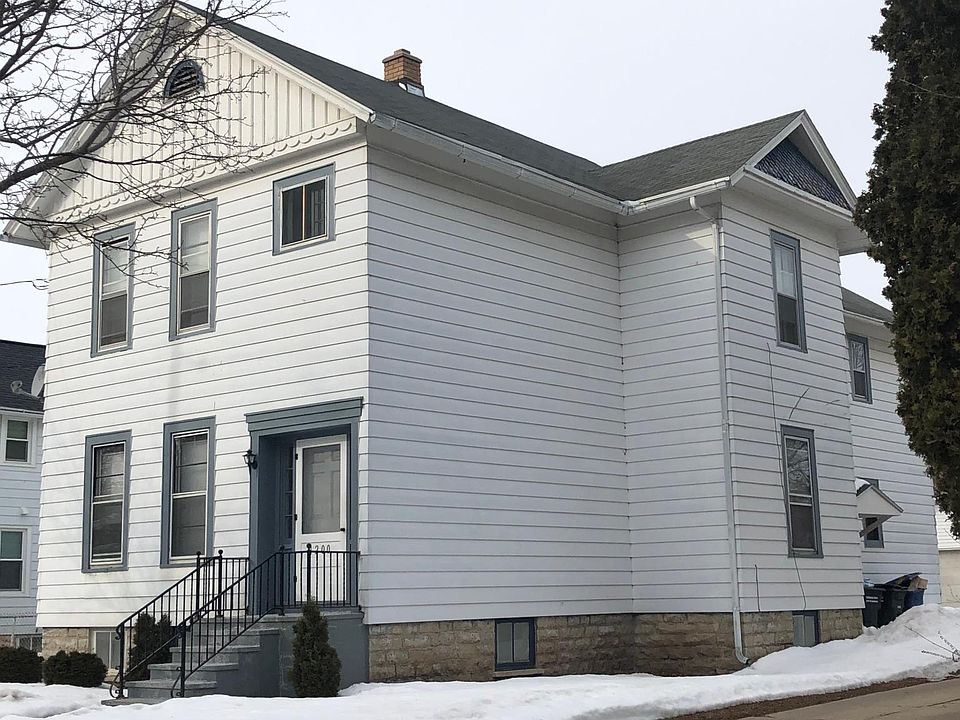1200 Waugoo Ave Oshkosh WI Zillow