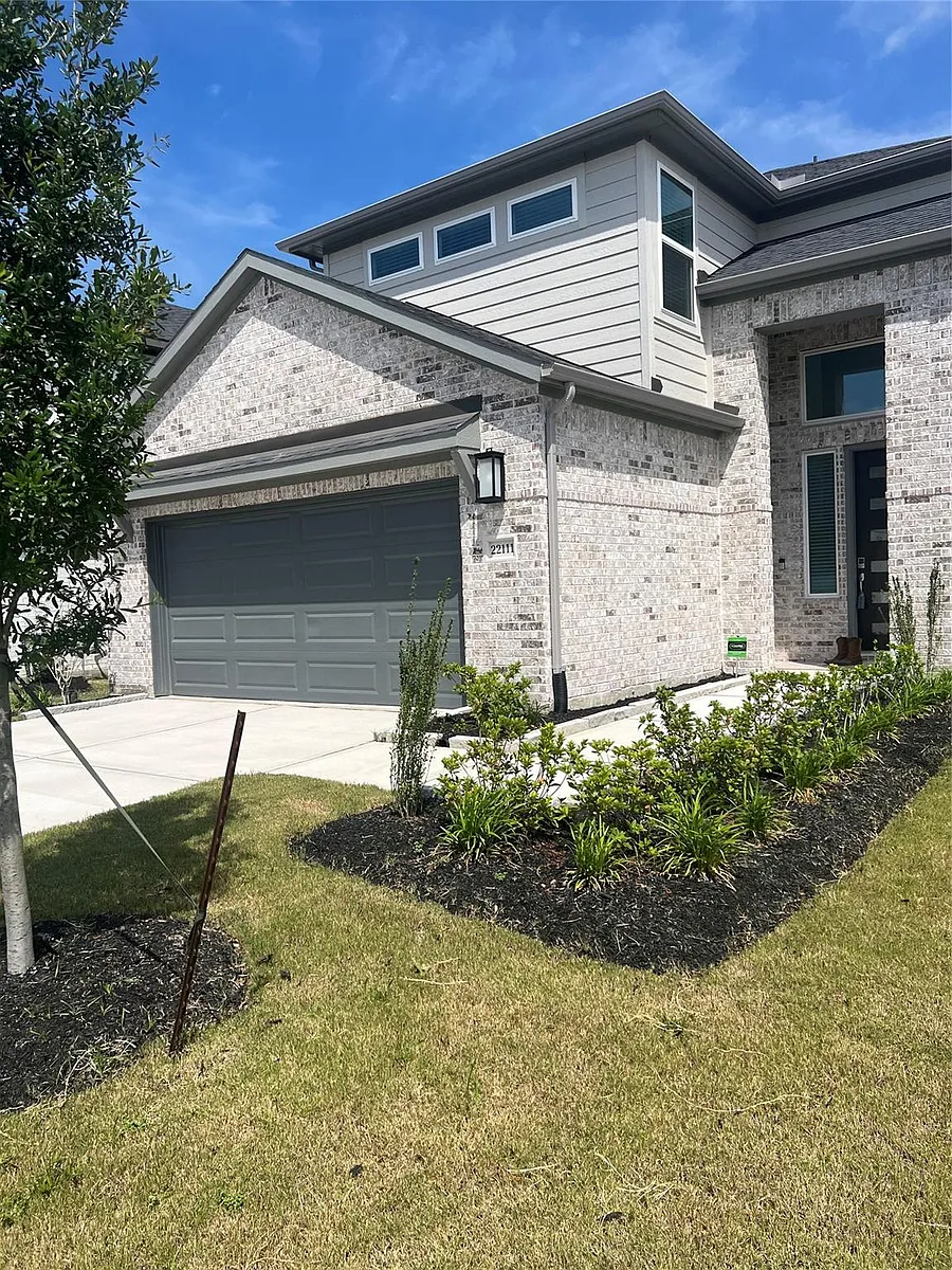 Building Photo - 22111 Strathfield Cir