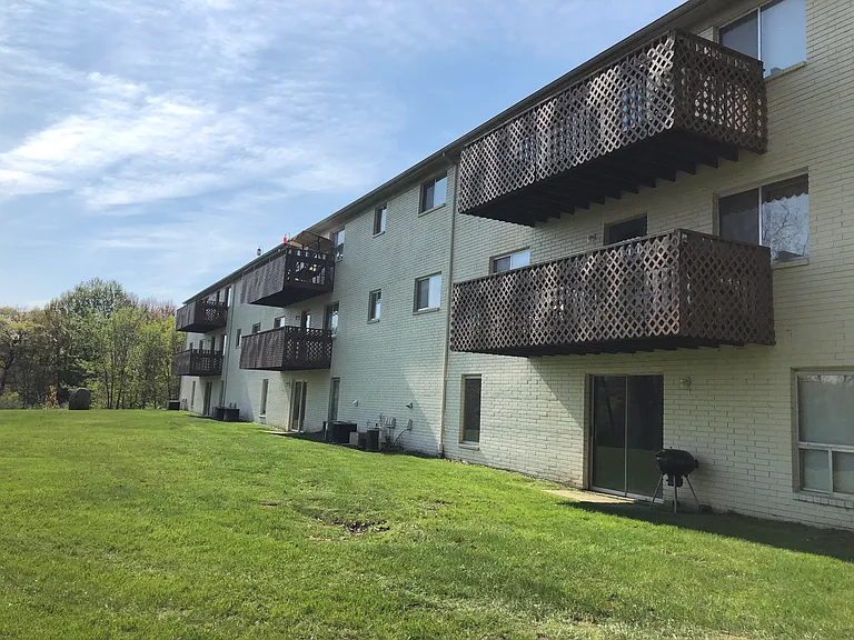 10980 Highland Rd #6 — Photo 7