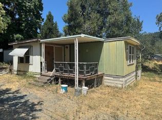 210 NW Woodbrook Dr, Grants Pass, OR 97526