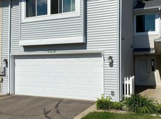 8749 Norway St NW, Coon Rapids, MN 55433