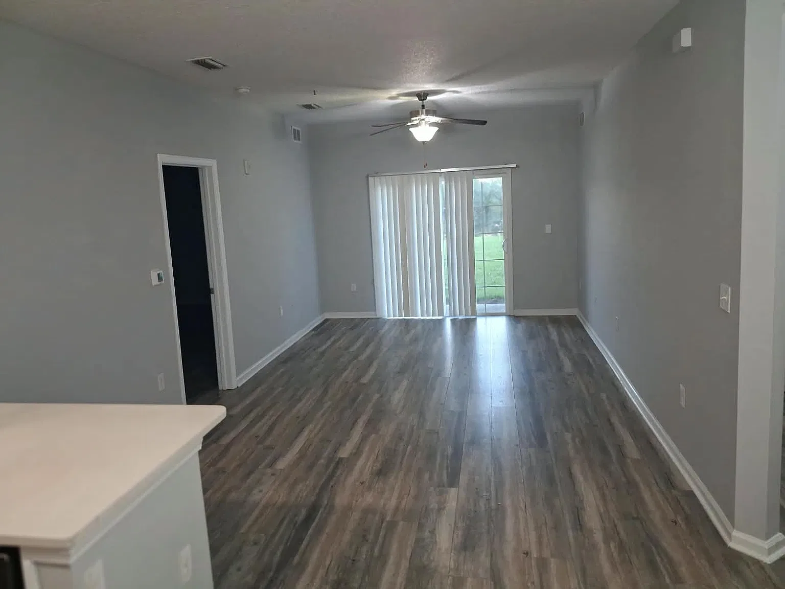 2 bed, 1101 sqft, $1,500 — Photo 2