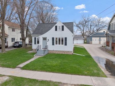 302 North MAPLE STREET, Black Creek, WI, 54106