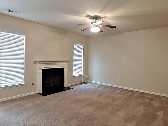 5th image of 3871 Zoey Lee Dr