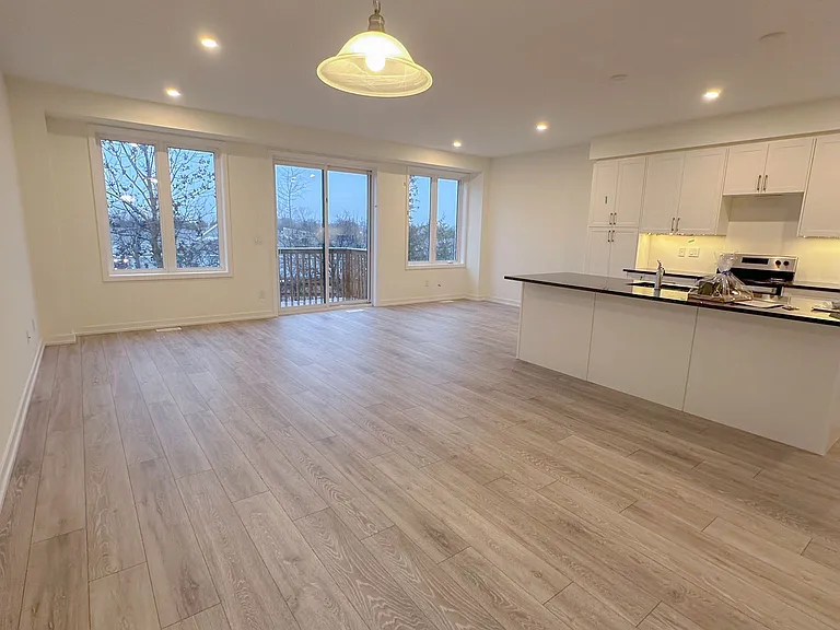 160 Densmore Rd #24 — Photo 3