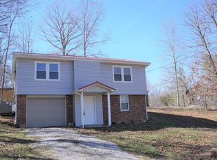 1297 4th St, Crossville, TN 38555