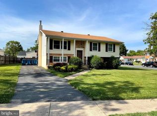 1313 E Maple Ave, Sterling, VA 20164