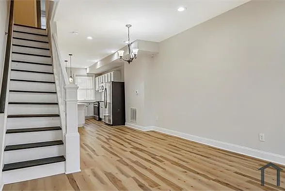 705 N Milton Ave — Photo 4