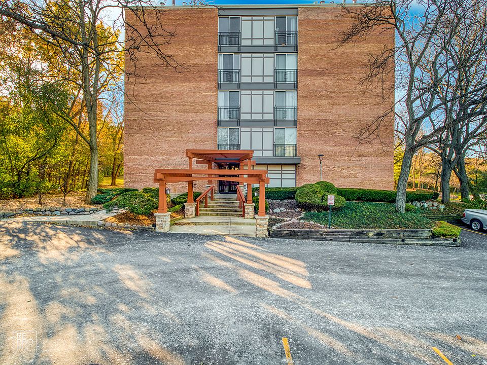 1st image of 5810 Oakwood Dr Unit 5B