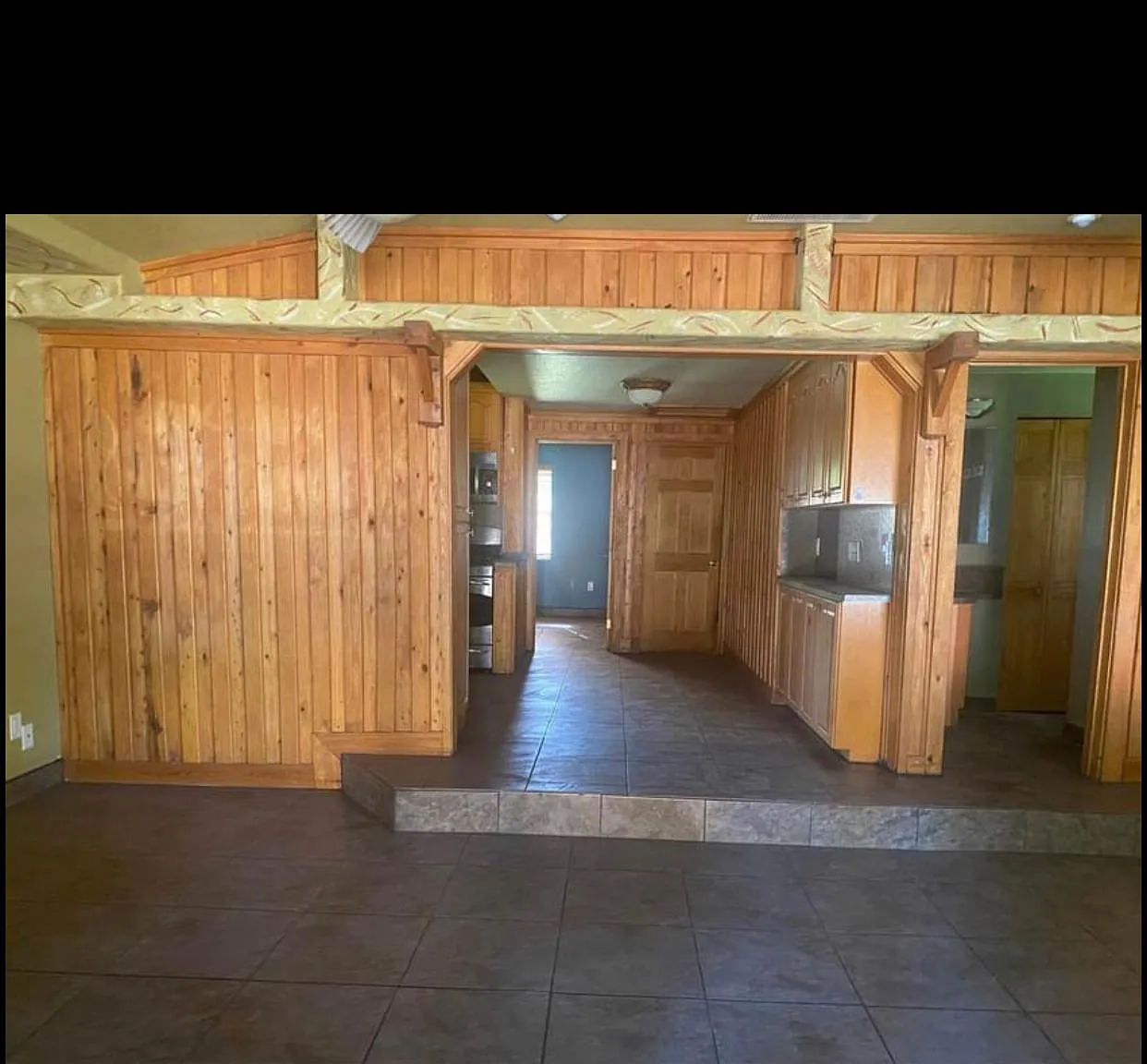 2 bed, 2.5 bath, 1600 sqft, $2,000 — Photo 4