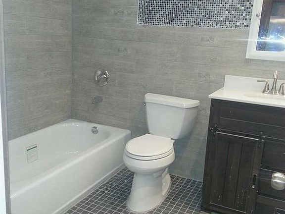 5th image of 784 Washington Ave #2