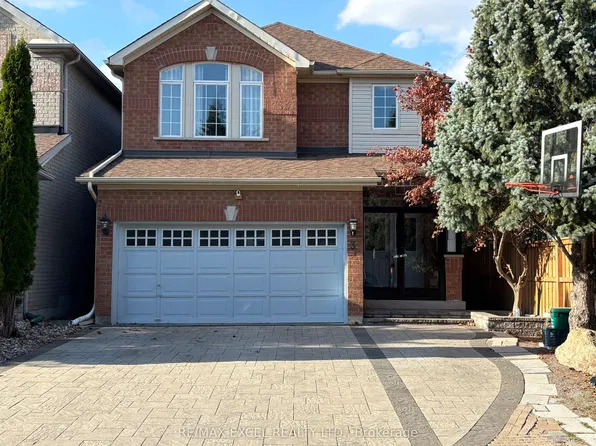 3 Black Walnut Dr, Markham, ON L3S 4A7