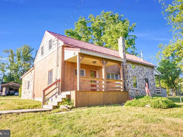 3390 Mountain Rd, Hamburg, PA 19526