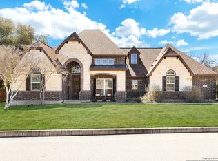 131 Sunrise Hl, Castroville, TX 78009