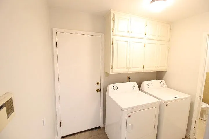 2436 Huntleigh Dr — Photo 11