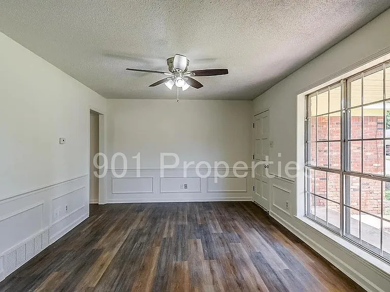 5548 Montpelier Dr — Photo 2