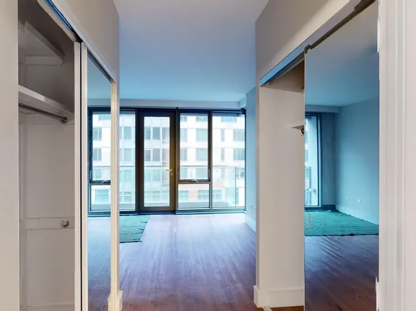 237 East 34th Street image 9 of 30