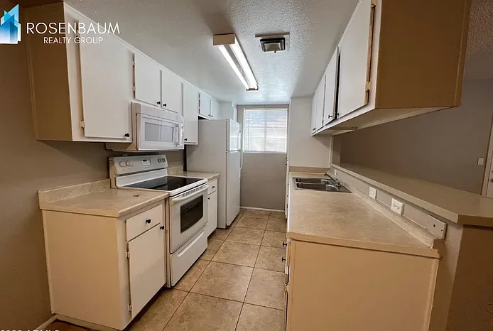 860 E Brown Rd #23 — Photo 3