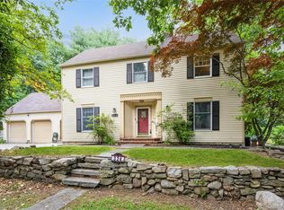 324 Garrison Woods Lane, Wallkill, NY 12589