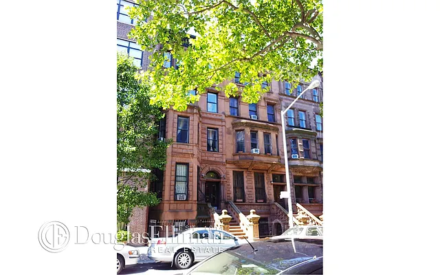 Rented by Douglas Elliman | media 7