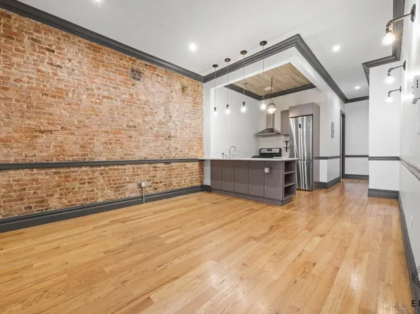 133 23rd Street image 1 of 18