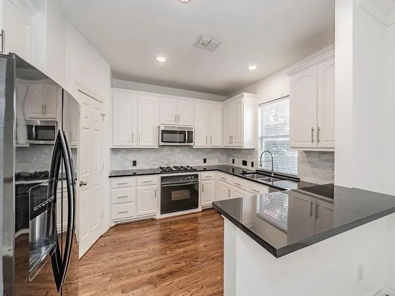 4213 Wycliff Ave #C — Photo 14