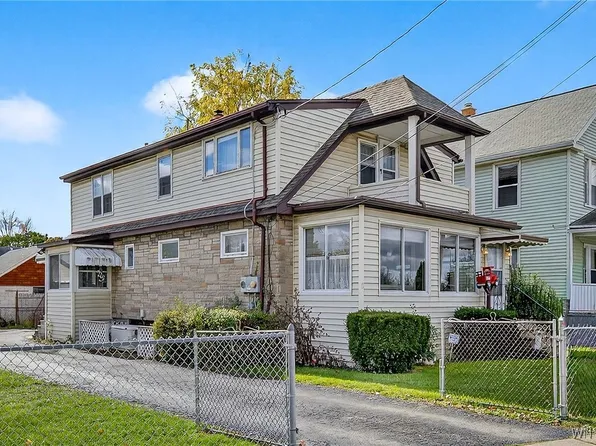 3807 Pine Ave, Niagara Falls, NY 14301