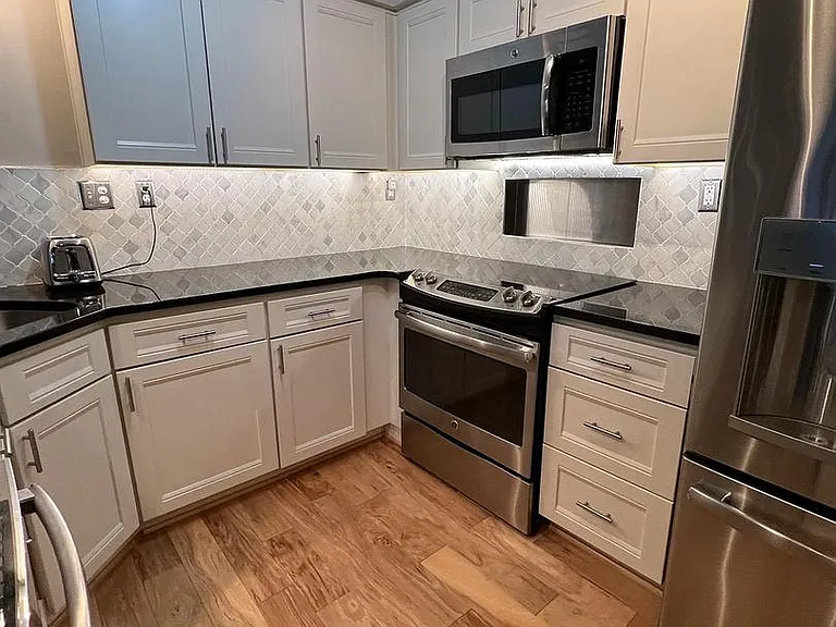 1129 Lake Heron Dr #3A — Photo 9