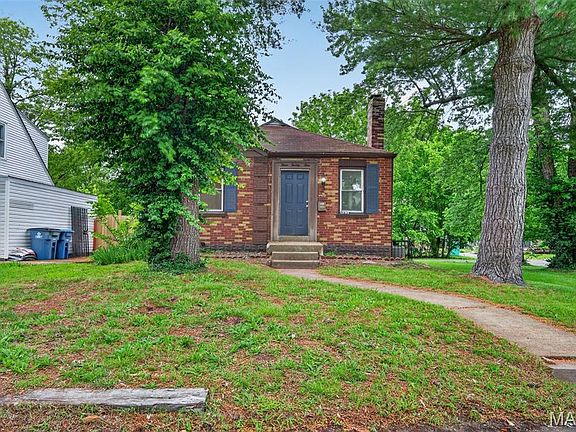 3rd image of 321 Henquin Dr