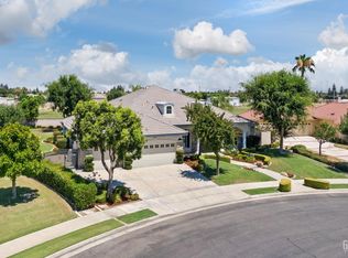 1314 Broxbourne Dr, Bakersfield, CA 93312