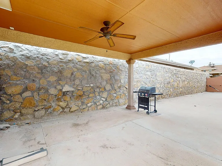 12528 Sun Empress Dr — Photo 44