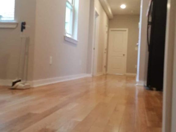 5th image of 1637 N Bouvier St #B