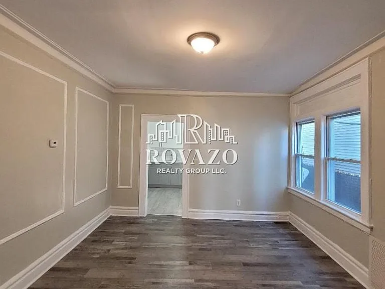 248 Nye Ave #5 — Photo 3