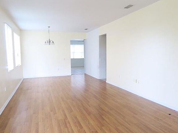 2nd image of 2742 Portchester Ct