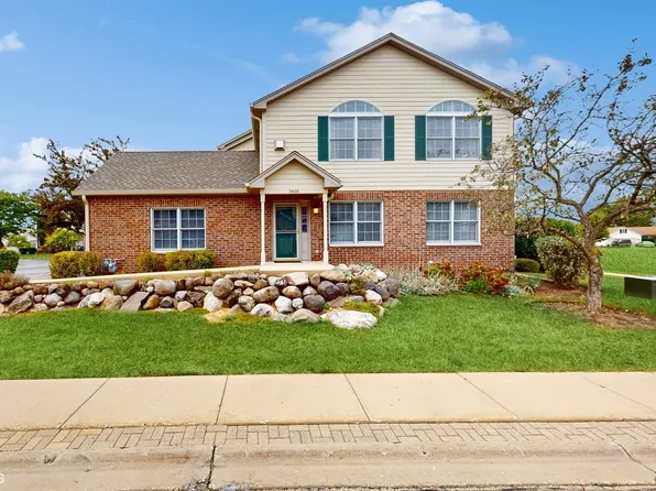 5400 Cobblers Xing #5400, McHenry, IL 60050