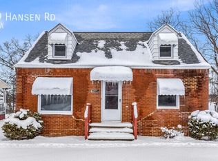 20609 Hansen Rd, Maple Heights, OH 44137