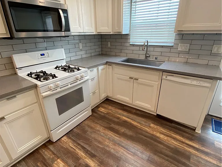 1431 S Beacon St — Photo 39