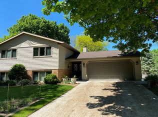 727 29th St NW, Rochester, MN 55901