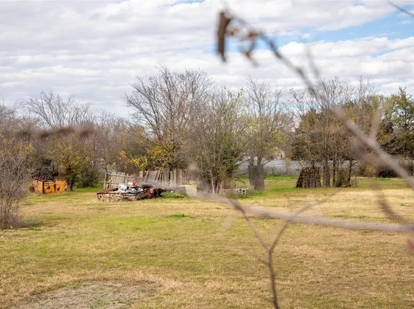 3321 Howard St, Fort Worth, TX 76119