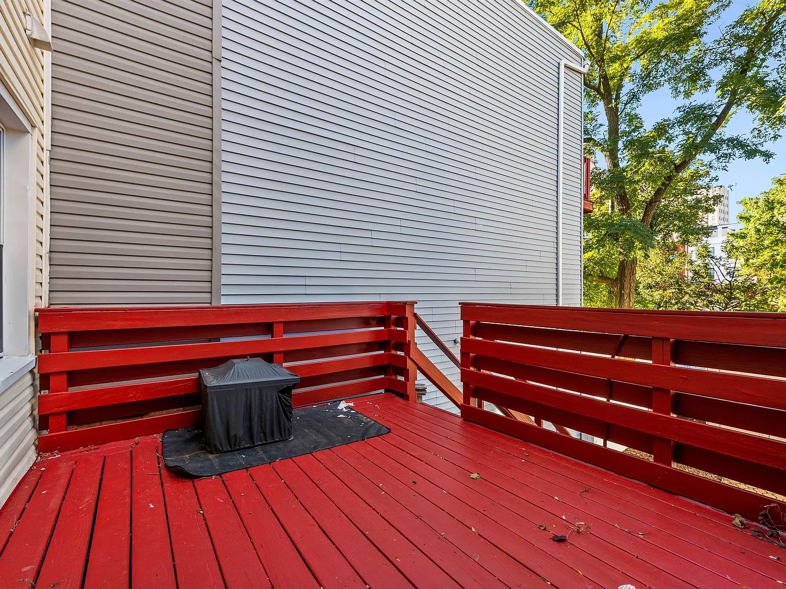 3 bed, 2.0 bath, 1200 sqft, $2,750 — Photo 3