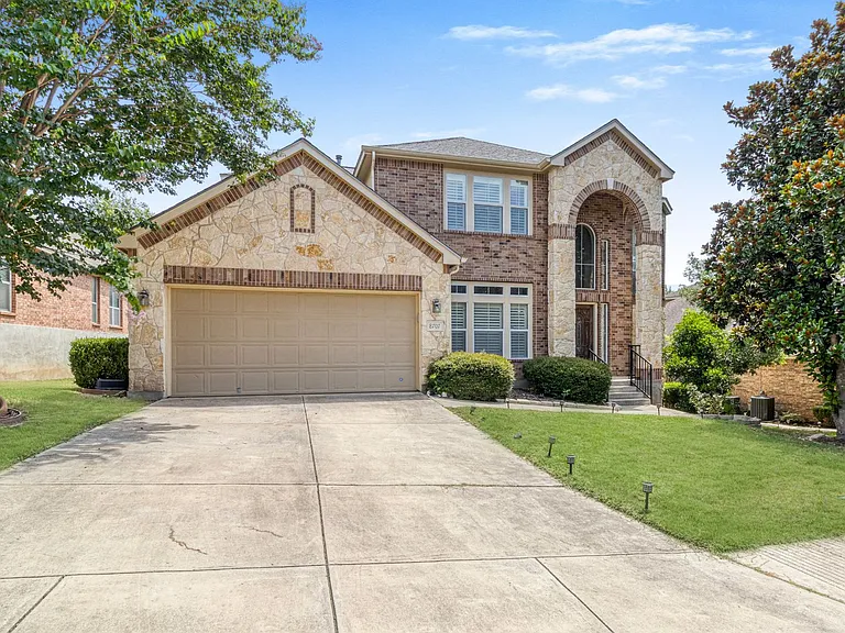 8707 Roswell Rdg — Photo 41