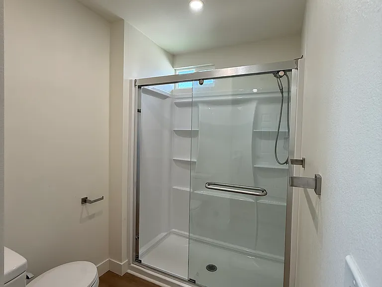 2465 Torrance Blvd — Photo 22