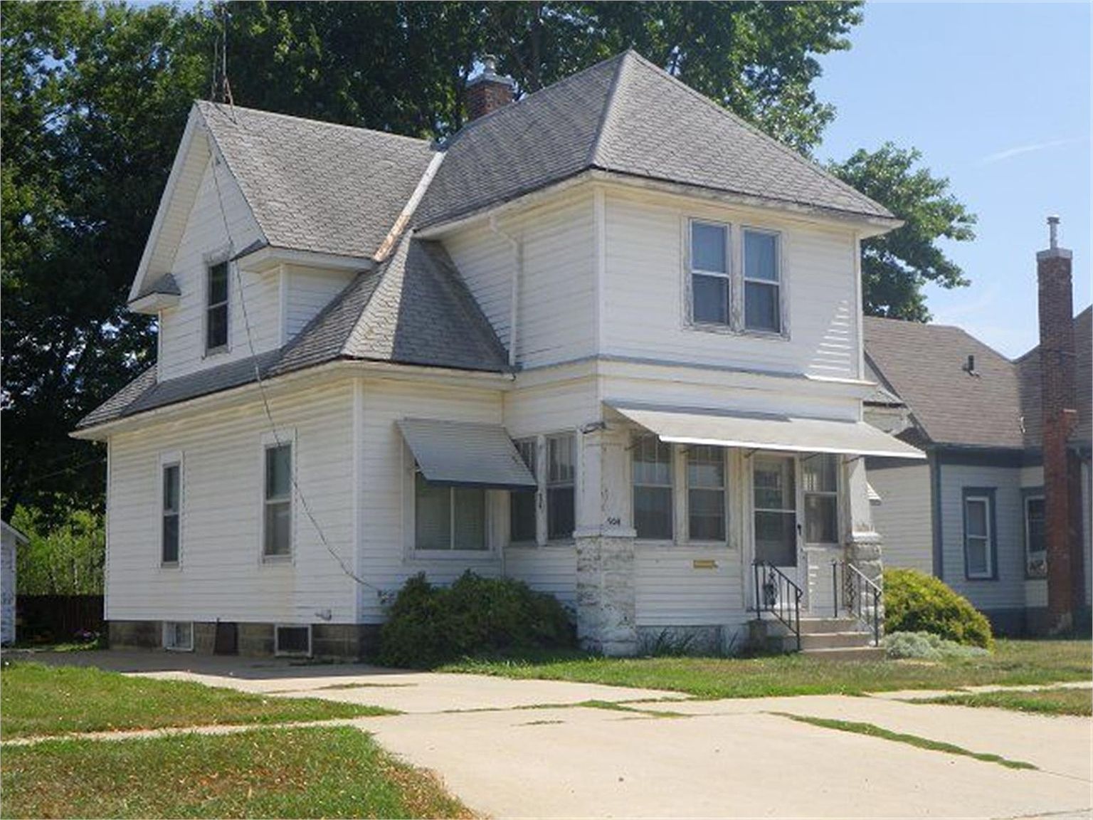 504 4th St, Grundy Center, IA 50638 Zillow