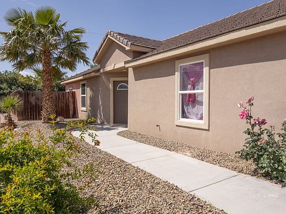 4th image of 2802 E Sierra Vista Dr