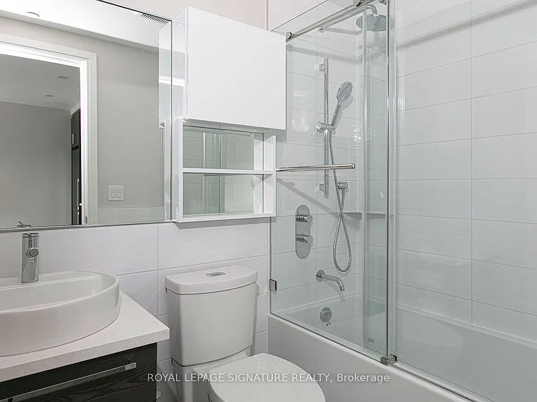 11 Walmer Rd #107 — Photo 4