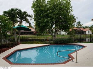 1225 Fairfax Ct, Fort Lauderdale, FL 33326