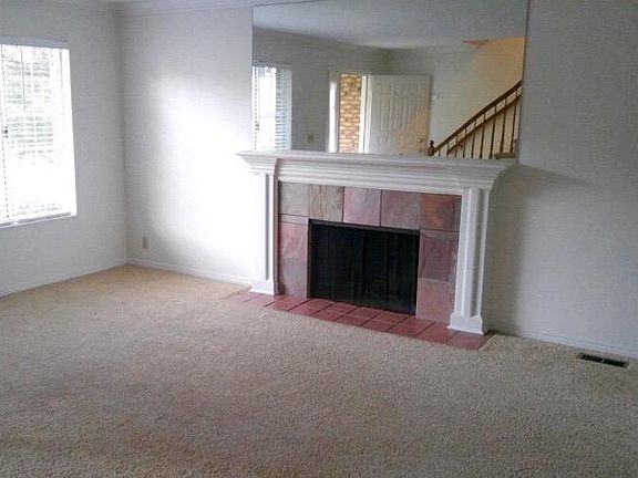 4th image of 3532 Summer Estates Cir
